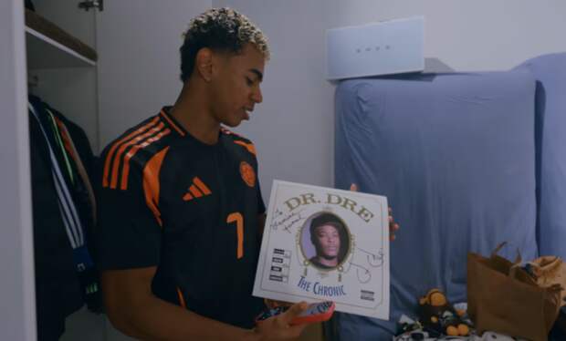 Канал Ямаля на YouTube набрал более 1 млн подписчиков за два дня.