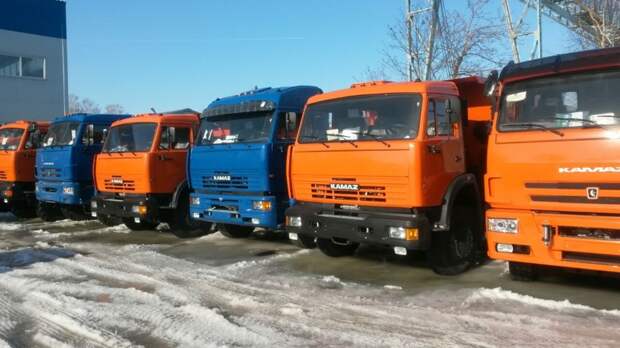 И они превратили из железяк в полноценные автомобили и всего за 1 200 000 рублей. За год они меняют жизнь сотням владельцам "железных коней" И они превратили из железяк в полноценные автомобили и всего за 1 200 000 рублей. За год они меняют жизнь сотням владельцам "железных коней" авто, завод-татавтопартнер, ремонт, спецтехника