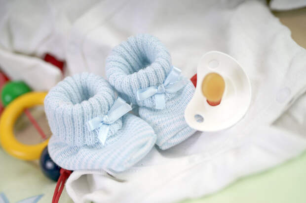 Врач Холдин: будущей матери нужно отказаться от курения за полгода до зачатия