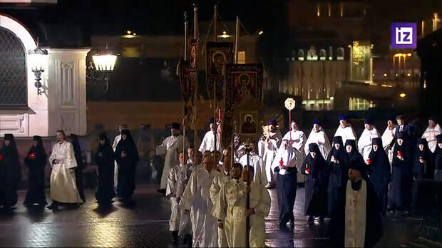 Крестный ход начался у храма Христа Спасителя в Москве
