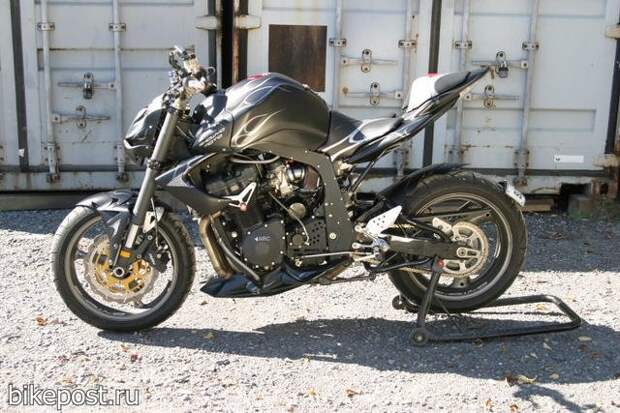 Стритфайтер Suzuki GSX-R1100 1986