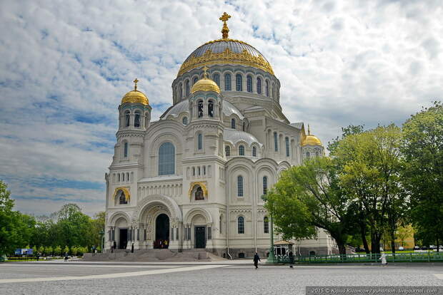Два храма, посвященных морякам