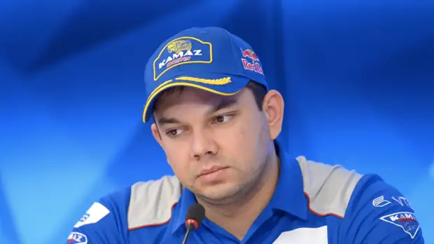 Экипаж Мардеева выиграл шестой этап «Дакара»