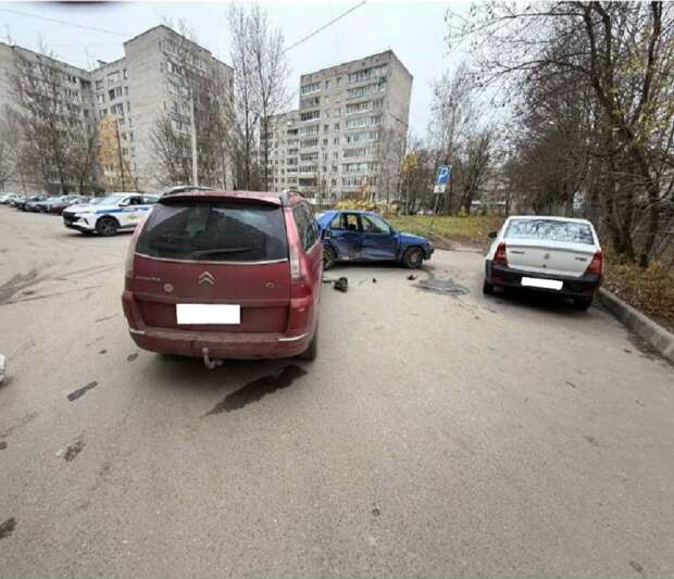 Подросток на «Пежо» спровоцировал ДТП на Багратиона в Смоленске