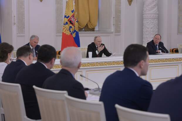 Путин обозначил демографию и поддержку граждан как ключевую задачу России на годы