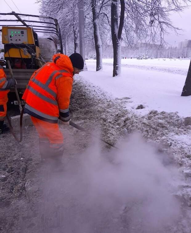 Дорожные службы готовы: в Петербурге в четверг ожидается оттепель