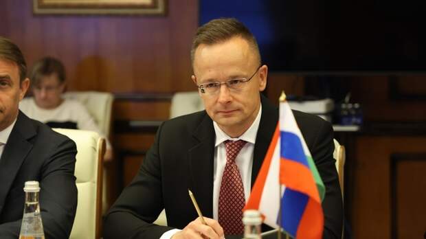 Глава МИД Венгрии призывает все стороны участвовать в переговорах по Украине