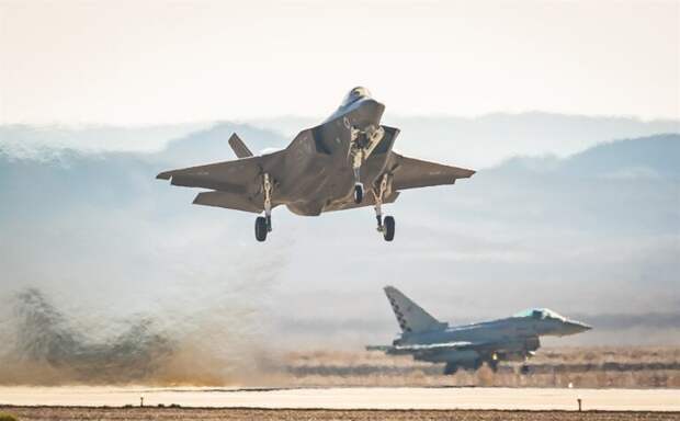 Израиль атакует Сектор Газа, в ответ «Исламский джихад» запустил более 100 ракет по Израилю (ВИДЕО)