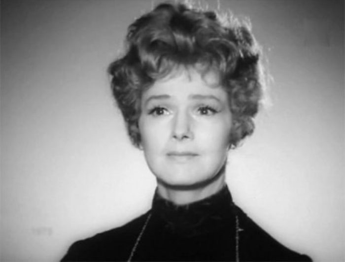 Актриса в телеспектакле *Насмешливое мое счастье*, 1975 | Фото: kino-teatr.ru Актриса в телеспектакле *Насмешливое мое счастье*, 1975 | Фото: kino-teatr.ru