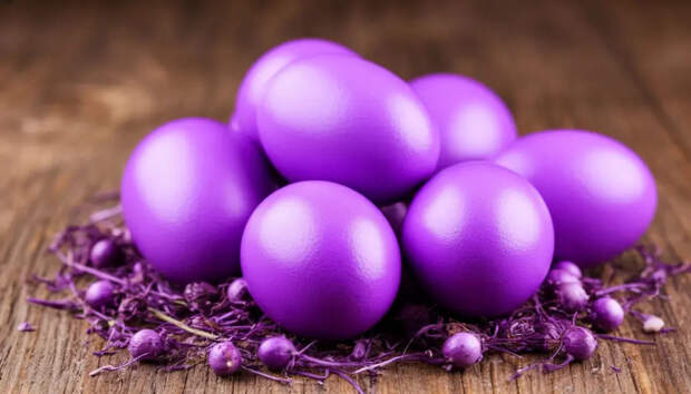 Пасхальные яйца цвета лаванды: как один чай без химии даёт синий, сиреневый и фиолетовый