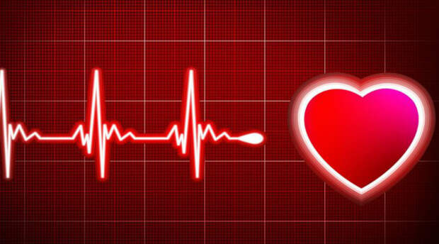 Аритмия и тахикардия Пожалуй, самый явный признак скорых неприятностей с сердцем. Аритмия (нерегулярное сердцебиение) или тахикардия (увеличение частоты сердечных сокращений) обычно сопровождаются внезапной панической атакой. Если приступ близок, то аритмия продолжается в течение двух-трех минут. Накапливается усталость, кружится голова.