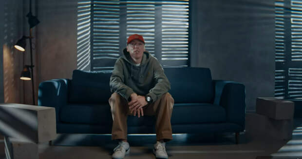 Петербургское кафе обвинило группу Dabro в краже логотипа