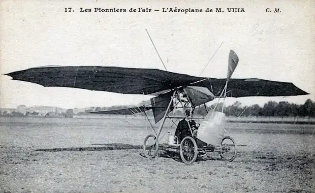 Возможно, это изображение (летательный аппарат, на открытом воздухе и текст «17. Les Pionniers de l'air L'Aéroplane de m. VUIA C. M.»)