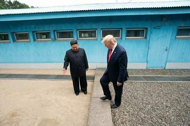 Оригинал визит трампа в корею, ким чен ын, мемы, политика, трамп, фотожабы