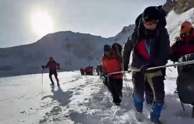 В Казахстане обнаружили тела еще двух туристов, пропавших в горах