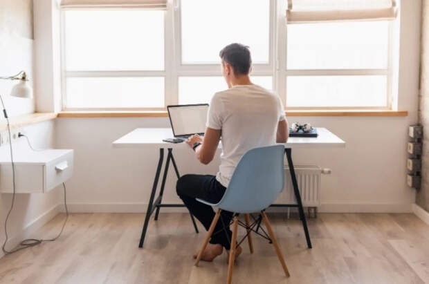 Врач Исмаилов рассказал, как сохранить здоровье при сидячей работе