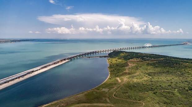 Крымский мост стоял! Сначала был перекрыт три часа вечером, а потом всю ночь – какие пробки