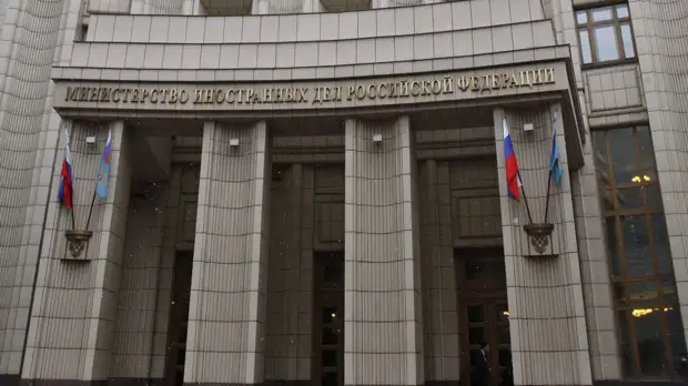 МИД РФ: Москва оказывает содействие согласованию договора между Ереваном и Баку