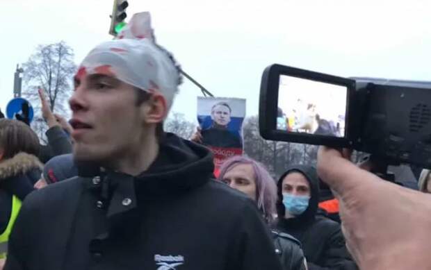 4 года условно - за применение насилия к силовику 4 года условно - за применение насилия к силовику