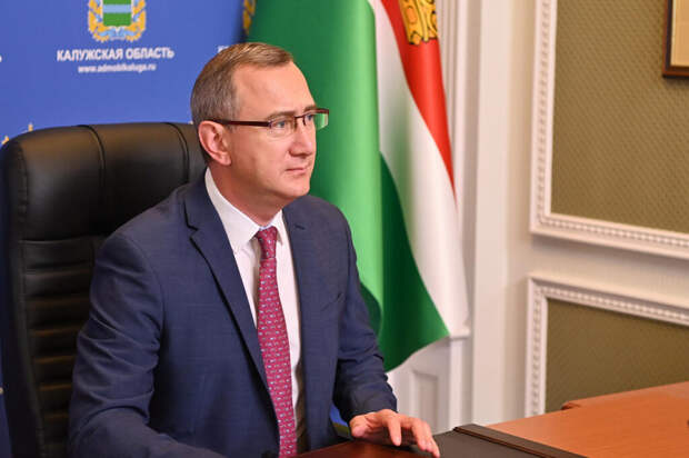 Калужского врача уволили после инцидента с введением пациентам воды вместо вакцины