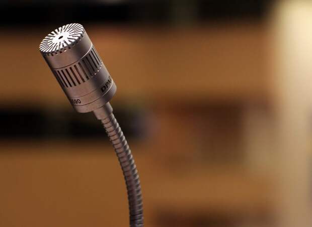 microphone-2316268_1920 (1) alt