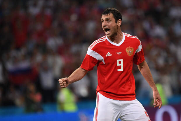 Дзагоев назвал необходимый для возвращения российского футбола на прежний уровень срок