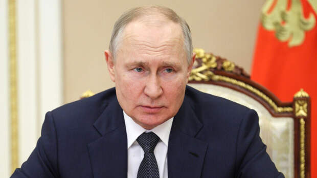 Путин: Развитие и модернизация промышленности остается приоритетом в России