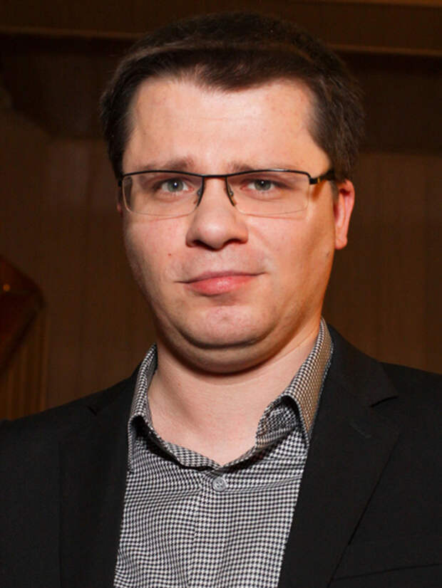 Полные имена в паспортах знаменитостей