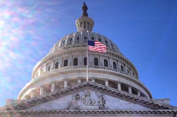 Палата представителей США одобрила законы о помощи Киеву и другим союзникам