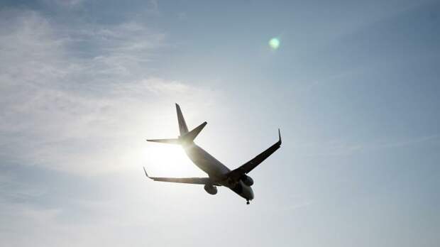 Пассажирский Boeing совершил экстренную посадку в аэропорту Симферополя
