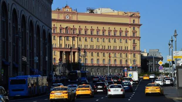 ФСБ предотвратила попытку вербовки школьника в Приморье