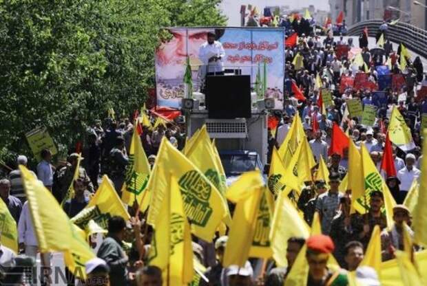 Массовые антиизраильские демонстрации проходят в Иране