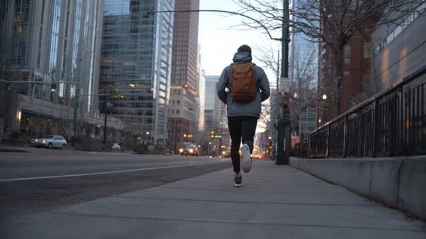 Спорт со вкусом: зачем бегуны начали взбивать масло во время тренировок