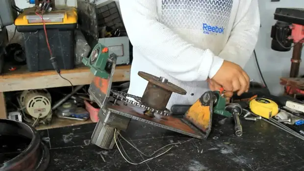 Поворотный сварочный стол из автомобильных дисков