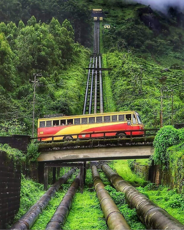 Bus by Vijay Anand on 500px.com