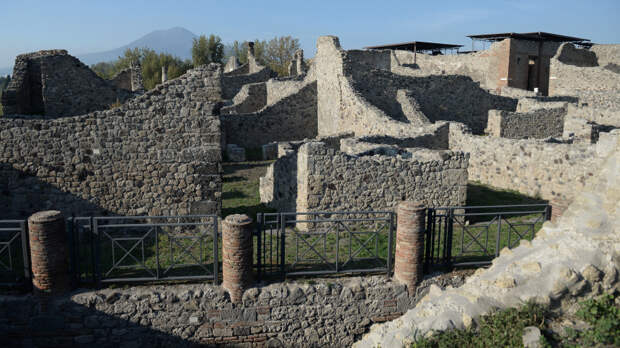 «Береги себя»: надписи с оскорблениями и признаниями в любви обнаружены в Помпеях
