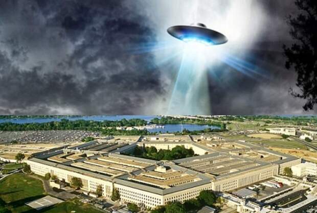 Бывший чиновник Пентагона рассказал телезрителям канала CNN об инопланетянах
