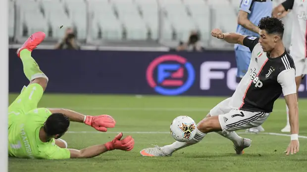 50-й гол Роналду в Серии A, достижение «Аталанты», дубли Ибрагимовича и Стерлинга: главные события в европейском футболе