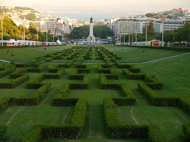 Lisbon%20Portugal%201306426057(www_brodyaga_com) (700x525, 148Kb)