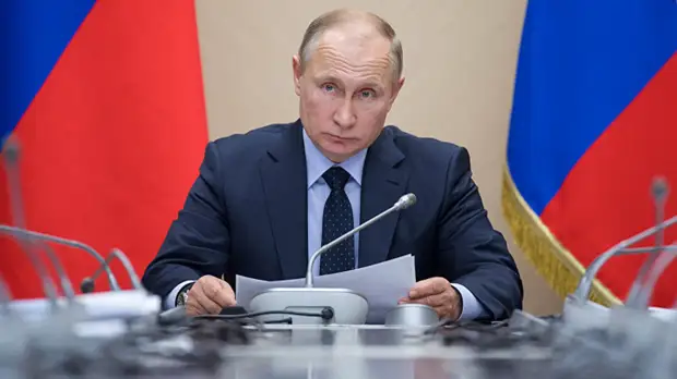 Посол назвал возможные сроки визита Путина в Италию