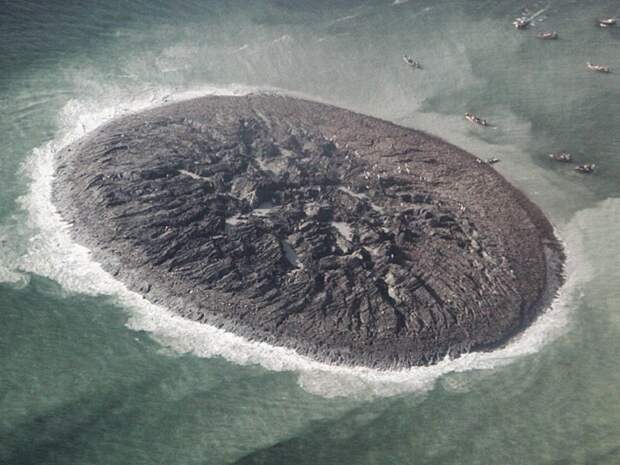 Остров Землетрясения в Эгейском море загадка, загадочные места, интересно, интересные места, мир, остров, природа