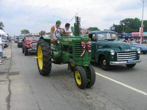 Ежегодный Woodward Dream Cruise (31 фото)
