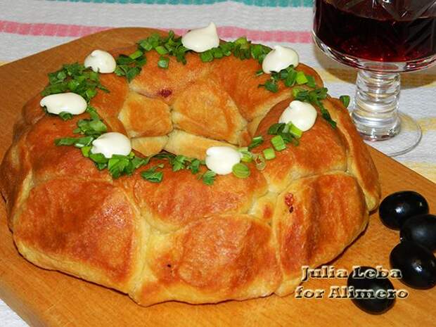 Закрытая пицца