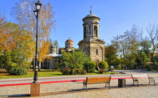 http://crimea-media.ru/Base/Cathedral/Hram_Ioana_Predtechi/Hram_Ioanna_Predtechi_1B.jpg