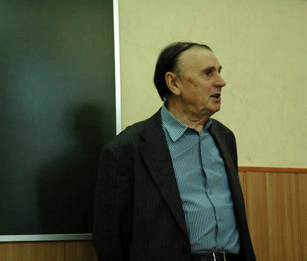 академик Андрей Анатольевич Зализняк