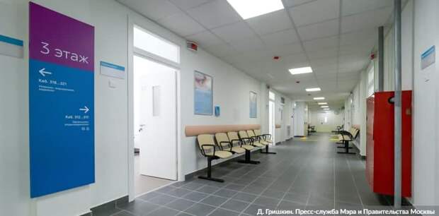 Собянин осмотрел итоги реконструкции городской поликлиники № 6 в САО Фото: Д. Гришкин mos.ru