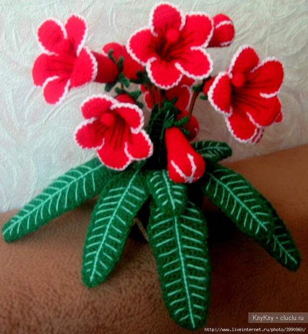 Вязанные цветы крючком