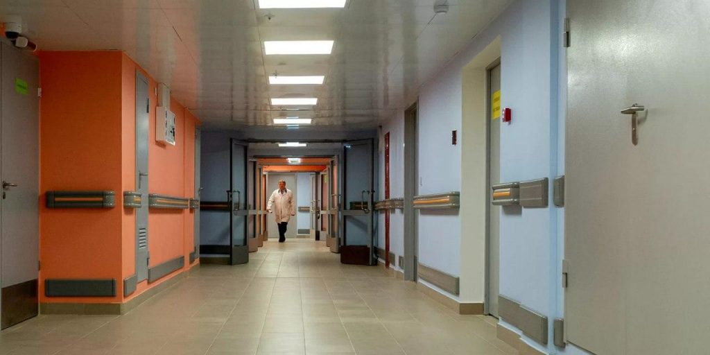 Собянин открыл крупнейший коронавирусный стационар в ГКБ №15. Фото: мос.ру