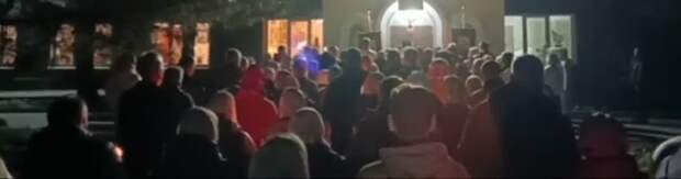 Служба во Всехсвятском храме в Кировском районе Донецка https://t.me/webmoney_dn/319693Video: Видео от Донецкая группа новостей|Донецк.ДНР