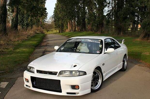 Эволюция Nissan Skyline (26 фото + видео) Эволюция Nissan Skyline (26 фото + видео)